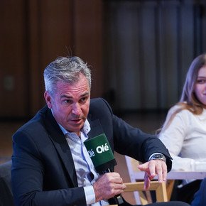 Colapinto, la Fórmula 1 y el fenómeno que crece en Argentina: la mirada de Adrián Puente y Florencia Andersen en el Olé Summit