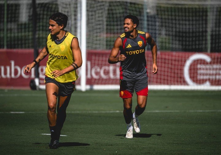 Dybala y la Roma se miden con el Como de Nico Paz.